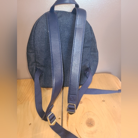 Tommy Hilfiger Jean backpack purse - Picture 3 of 5
